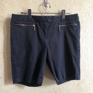 Michael Kors Ladies Shorts Navy size 10 preowned